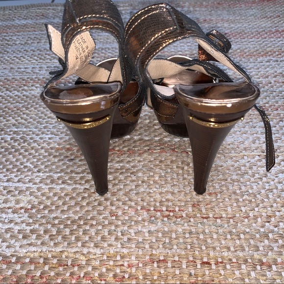 Micheal Kors Gold Platform High Heels - Picture 3 of 6